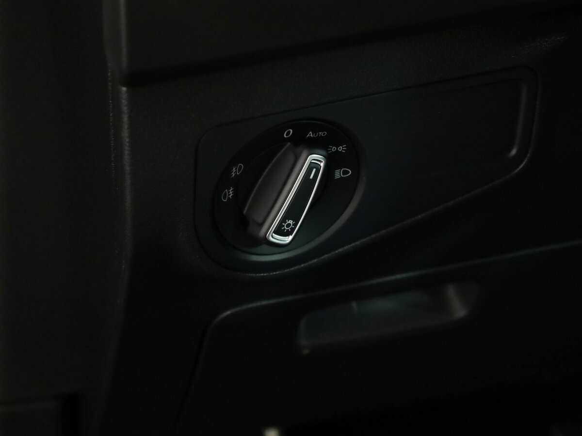 Volkswagen Tiguan II, 2019 Фото №23