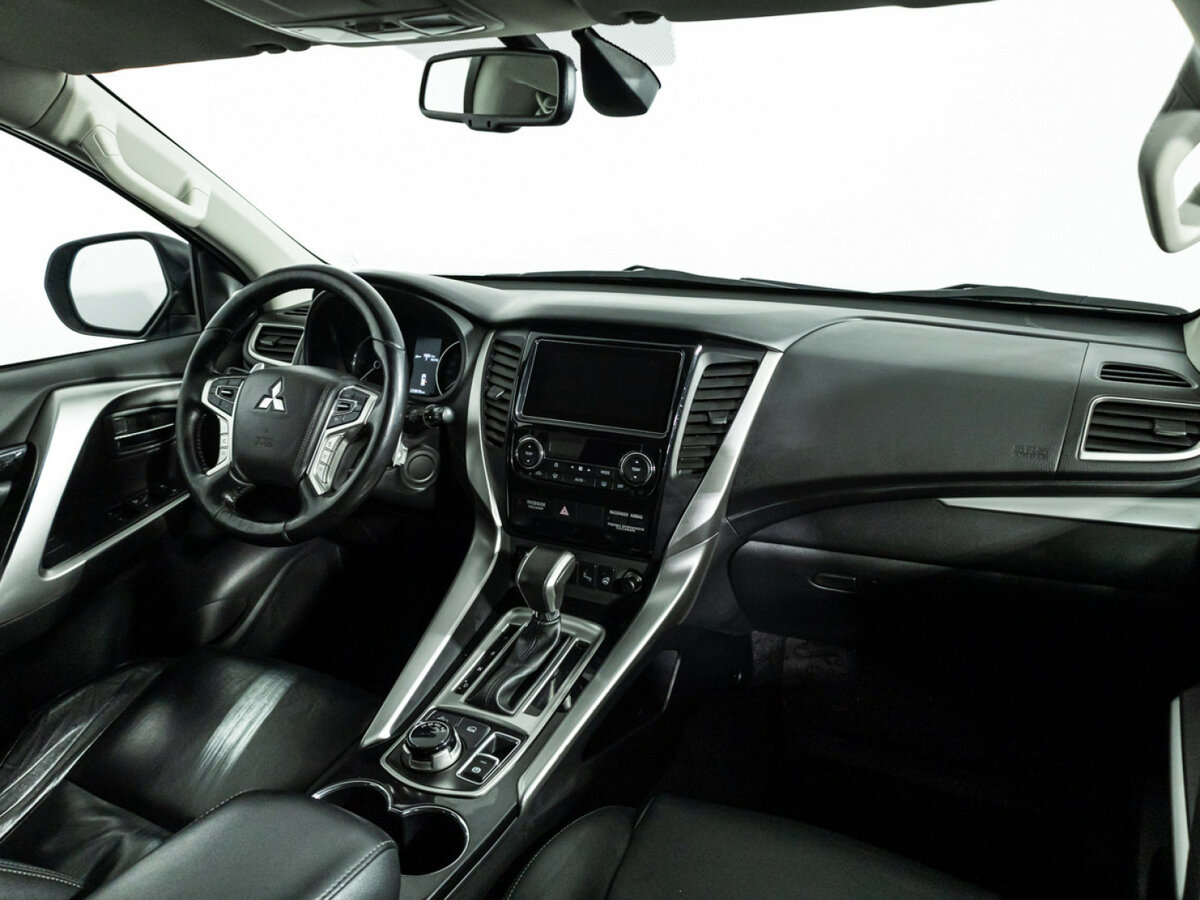 Mitsubishi Pajero Sport III, 2017 - 233 804 км. | Фото №7