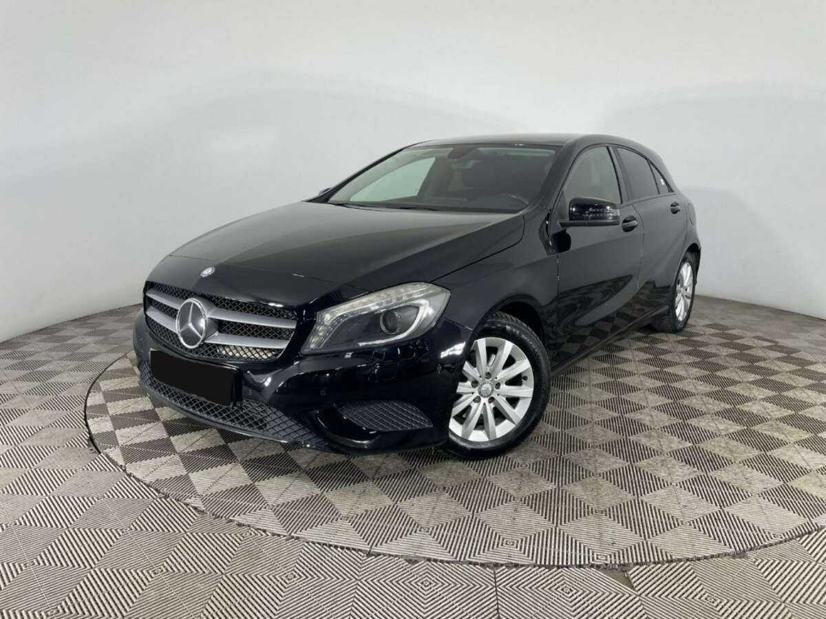 Mercedes-Benz A-Класс 180, 2014 - 213 461 км. | Фото №1